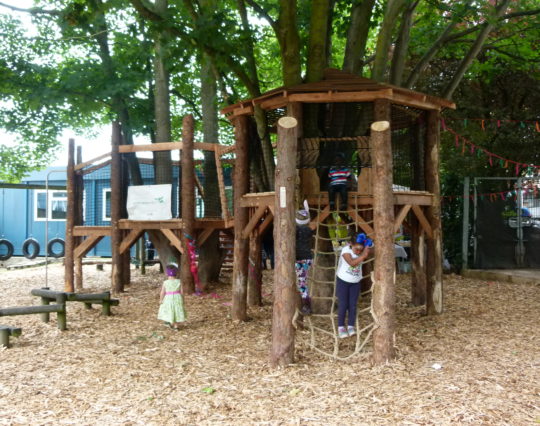 Natural play - playground climbing - St Paul's Children's Centre Tree House - Role Play
